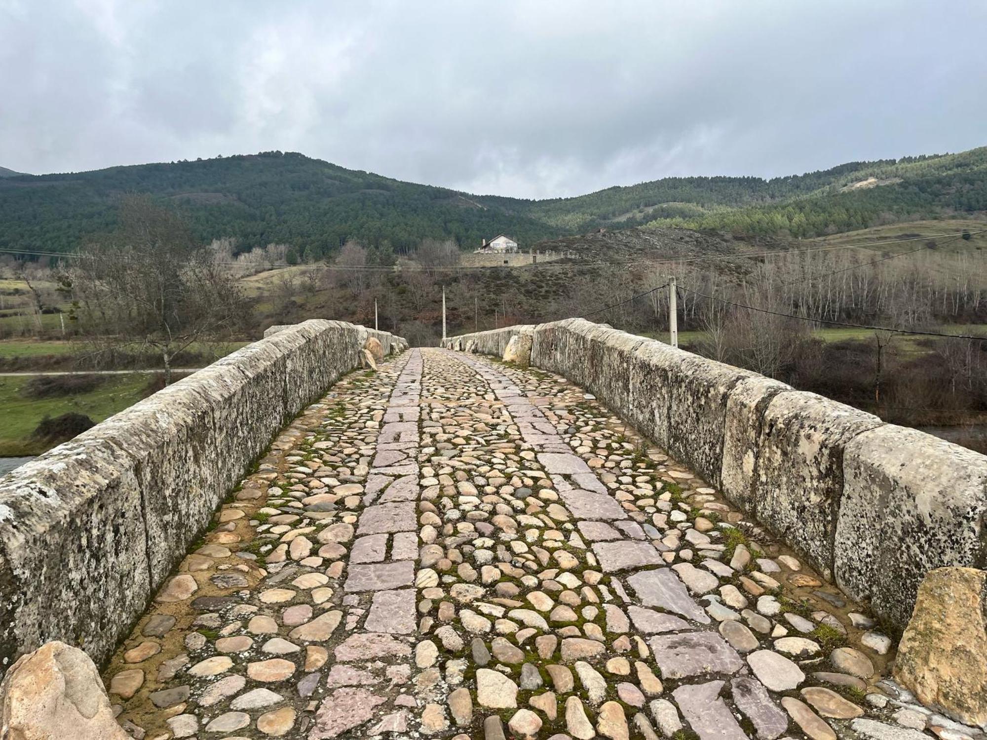 Casas Rurales Cuatro Valles Naredo de Fenar ภายนอก รูปภาพ